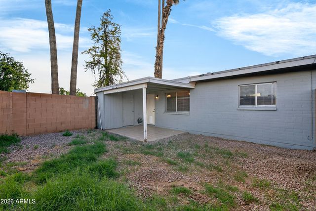 1050 S Stapley -- 30, Mesa, AZ 85204