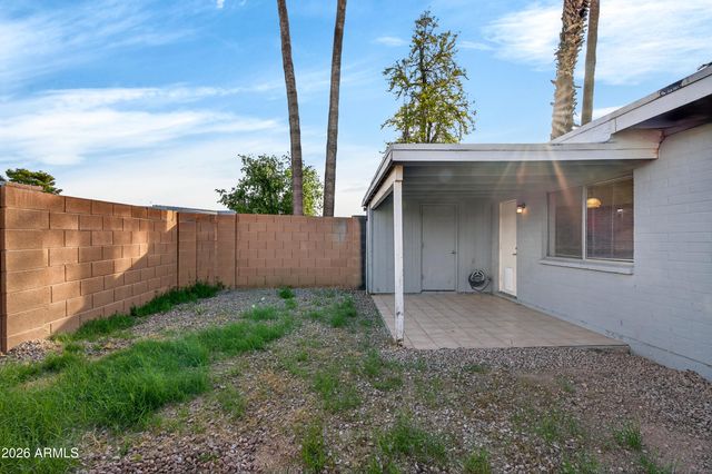 1050 S Stapley -- 30, Mesa, AZ 85204