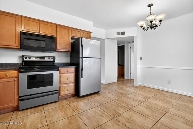 1050 S Stapley -- 30, Mesa, AZ 85204