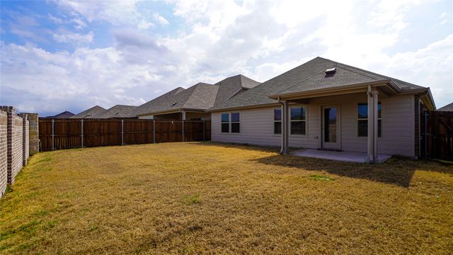 775 Moonlight Place, Lavon, TX 75166