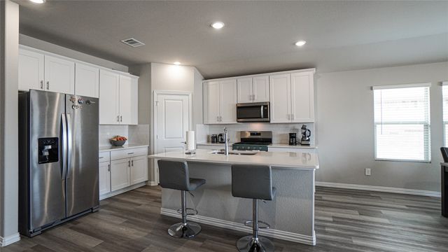 775 Moonlight Place, Lavon, TX 75166