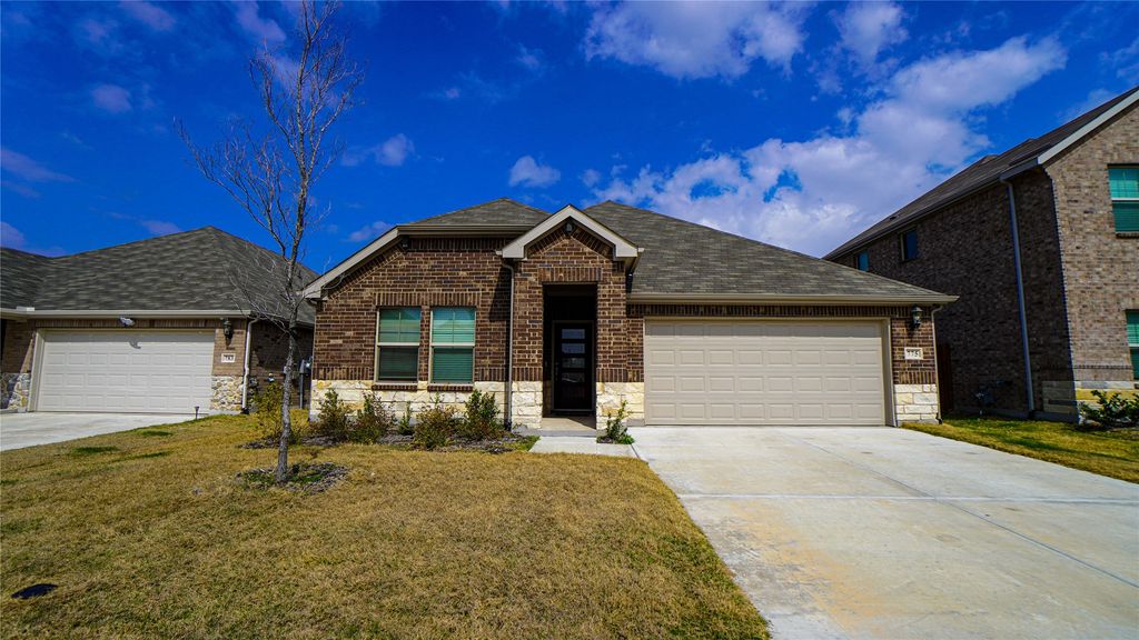 775 Moonlight Place, Lavon, TX 75166
