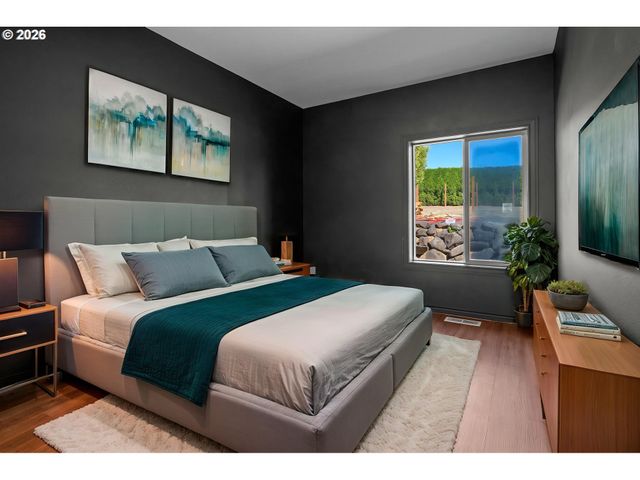 35469 SPENCE St, St Helens, OR 97051