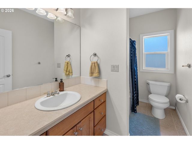 35469 SPENCE St, St Helens, OR 97051