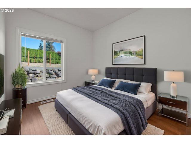 35469 SPENCE St, St Helens, OR 97051