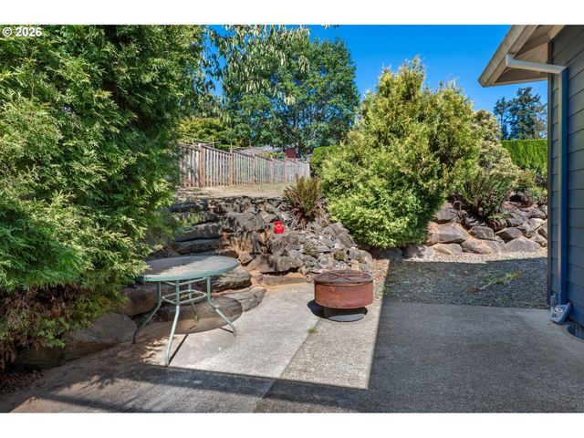 35469 SPENCE St, St Helens, OR 97051