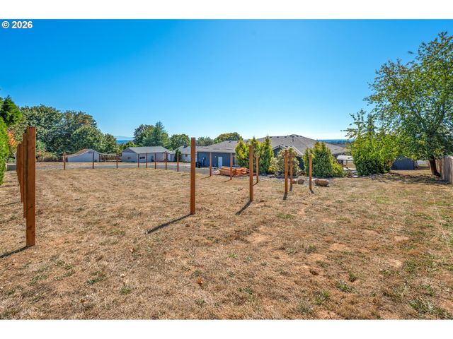 35469 SPENCE St, St Helens, OR 97051