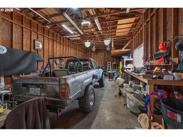 35469 SPENCE St, St Helens, OR 97051