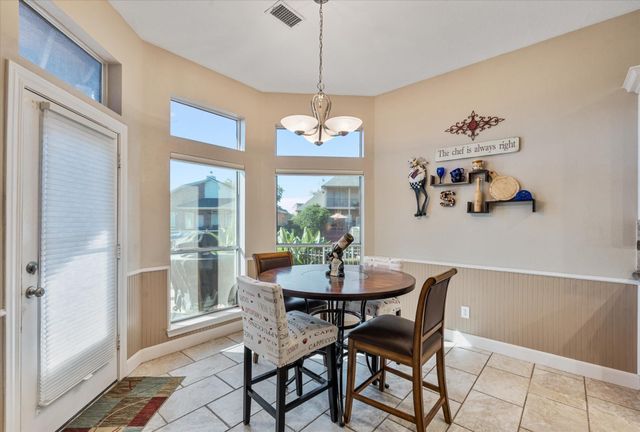 2061 S Shore Boulevard, Montgomery, TX 77356