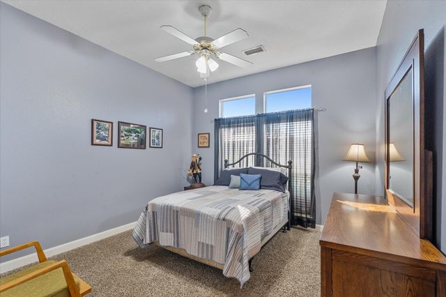 2061 S Shore Boulevard, Montgomery, TX 77356