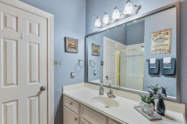 2061 S Shore Boulevard, Montgomery, TX 77356