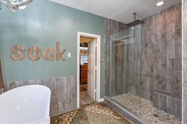 2061 S Shore Boulevard, Montgomery, TX 77356