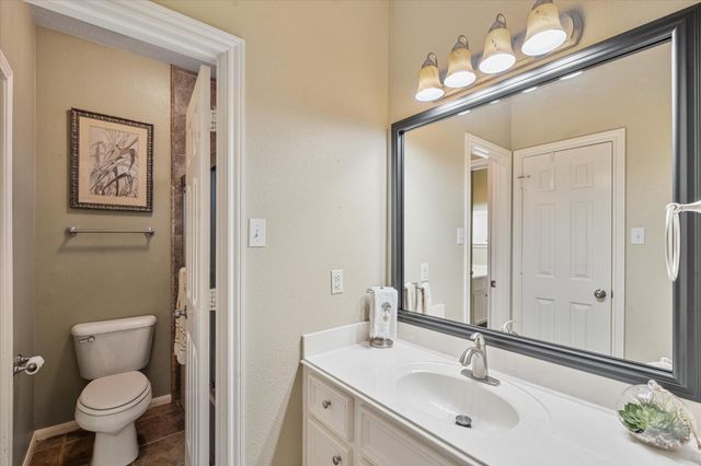 2061 S Shore Boulevard, Montgomery, TX 77356