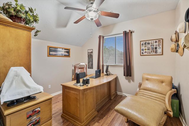 2061 S Shore Boulevard, Montgomery, TX 77356