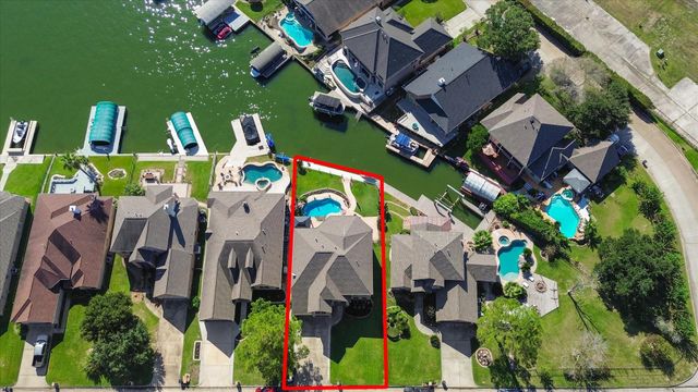 2061 S Shore Boulevard, Montgomery, TX 77356