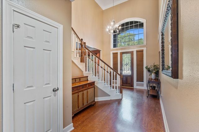 2061 S Shore Boulevard, Montgomery, TX 77356