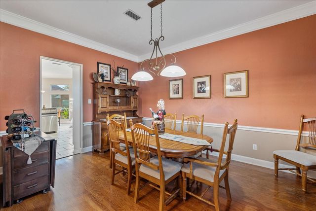 2061 S Shore Boulevard, Montgomery, TX 77356