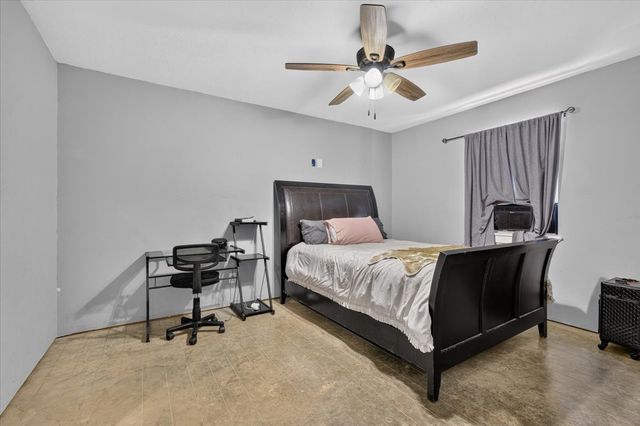 4506 Garden View Drive, Granbury, TX 76049