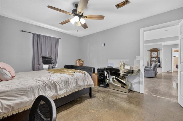 4506 Garden View Drive, Granbury, TX 76049