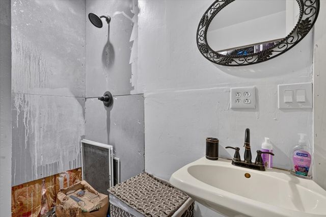4506 Garden View Drive, Granbury, TX 76049