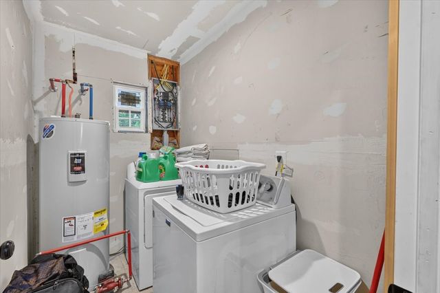 4506 Garden View Drive, Granbury, TX 76049