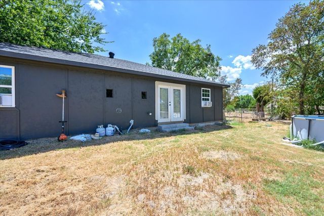 4506 Garden View Drive, Granbury, TX 76049
