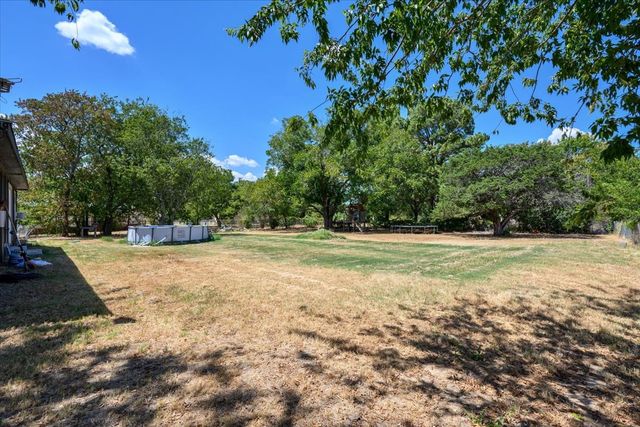 4506 Garden View Drive, Granbury, TX 76049