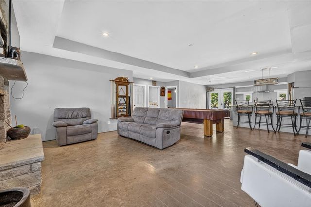 4506 Garden View Drive, Granbury, TX 76049