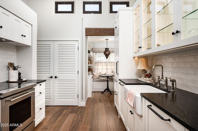 5101 N CASA BLANCA Drive 217, Paradise Valley, AZ 85253