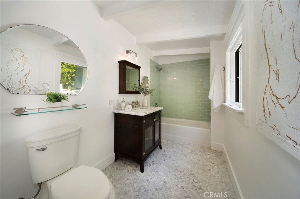 Image 13 of property listing at 31152 Holly Drive, Laguna Beach, CA 92651