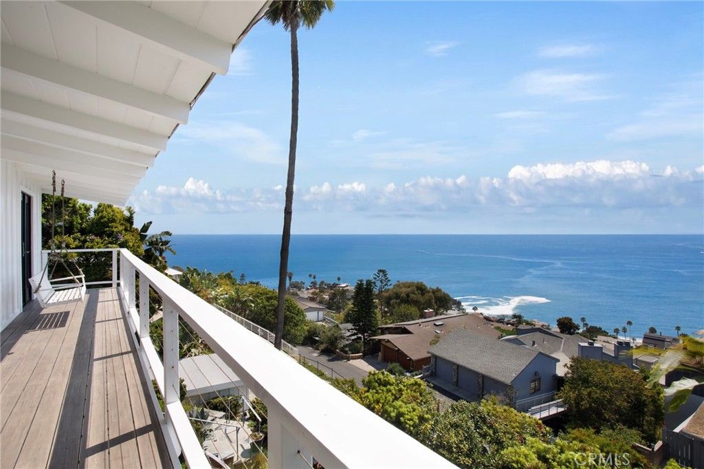 Image 18 of property listing at 31152 Holly Drive, Laguna Beach, CA 92651