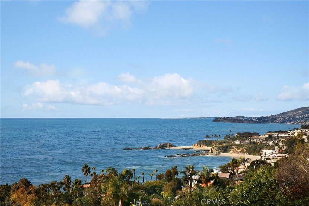 Image 19 of property listing at 31152 Holly Drive, Laguna Beach, CA 92651