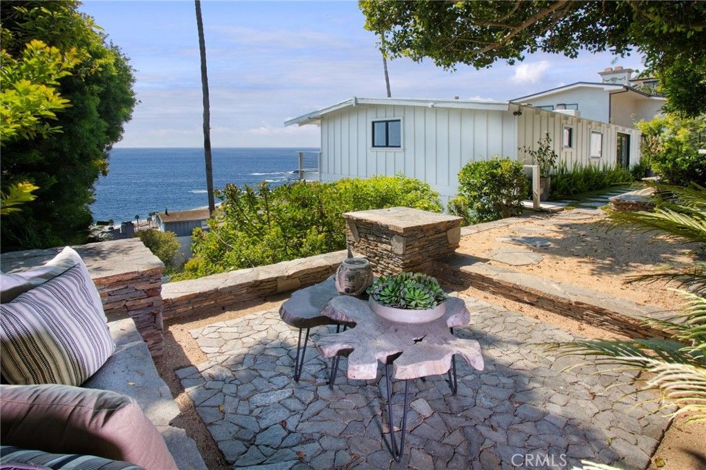 Image 4 of property listing at 31152 Holly Drive, Laguna Beach, CA 92651