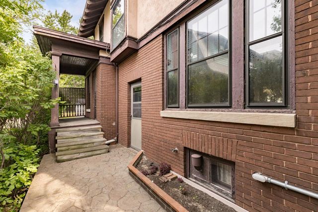 101 S 20th Avenue E, Duluth, MN 55812