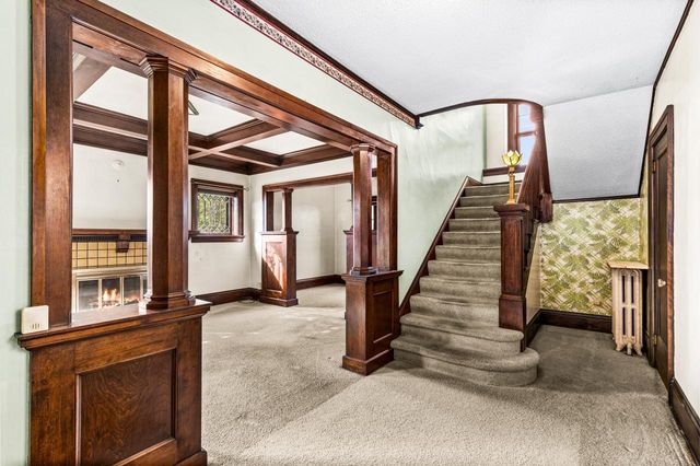 101 S 20th Avenue E, Duluth, MN 55812