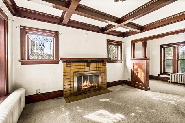 101 S 20th Avenue E, Duluth, MN 55812