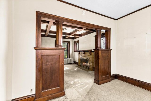 101 S 20th Avenue E, Duluth, MN 55812