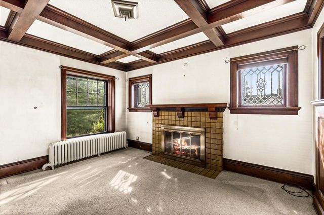 101 S 20th Avenue E, Duluth, MN 55812