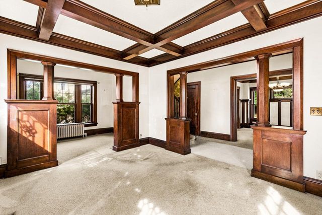 101 S 20th Avenue E, Duluth, MN 55812