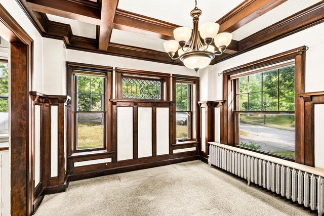 101 S 20th Avenue E, Duluth, MN 55812