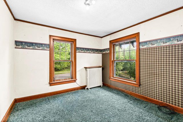 101 S 20th Avenue E, Duluth, MN 55812