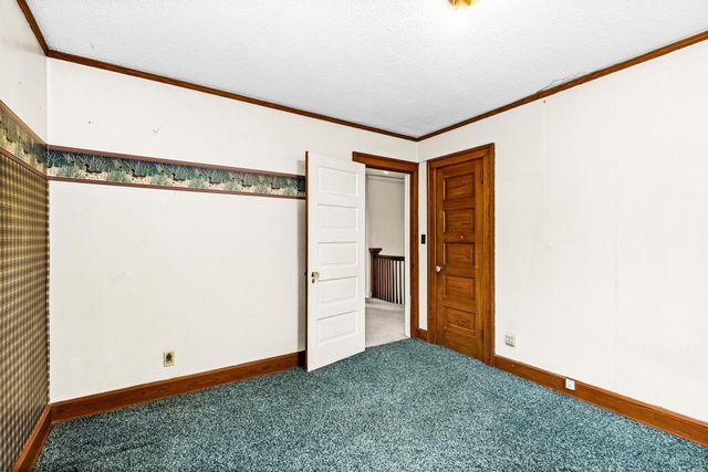 101 S 20th Avenue E, Duluth, MN 55812