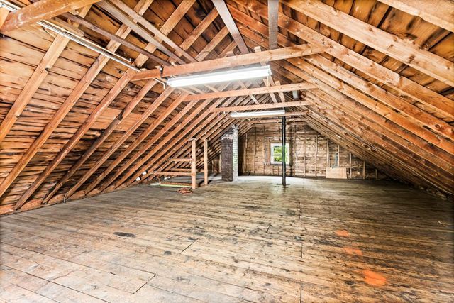 101 S 20th Avenue E, Duluth, MN 55812