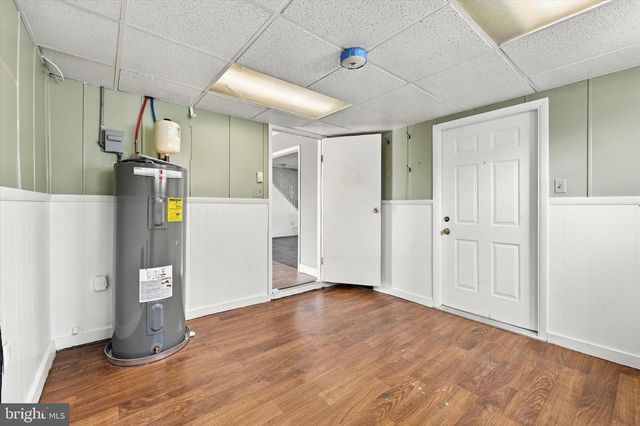 10 EAST LN, Levittown, PA 19054