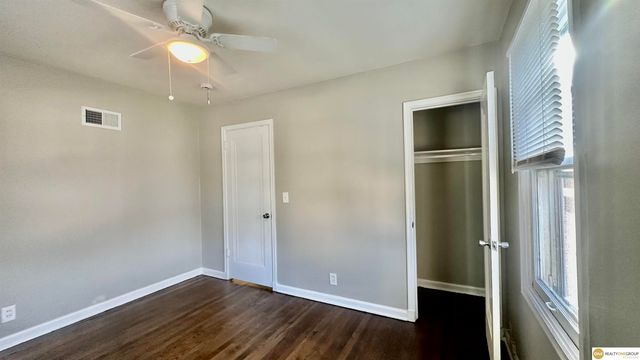 3748 N 43 Street, Omaha, NE 68111