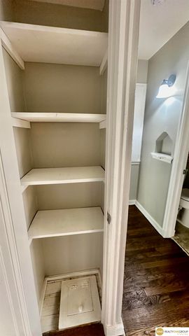 3748 N 43 Street, Omaha, NE 68111