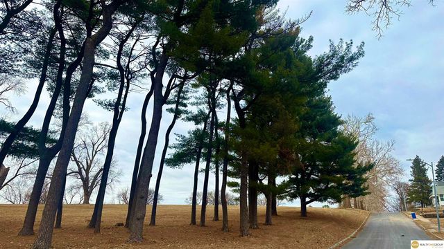 3748 N 43 Street, Omaha, NE 68111