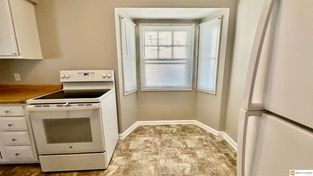 3748 N 43 Street, Omaha, NE 68111