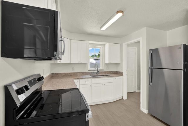 1187 BASS BOULEVARD B, Dunedin, FL 34698