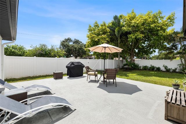 4300 28TH AVENUE N, St Petersburg, FL 33713